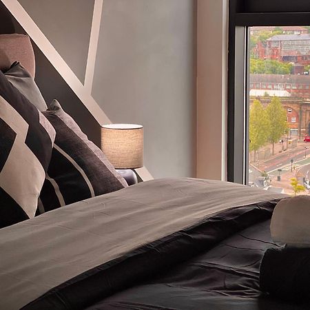 Penthouse Gem, Central, Scenic Views, Stylish, Modern, City Centre 2Br Sheffield Eksteriør bilde