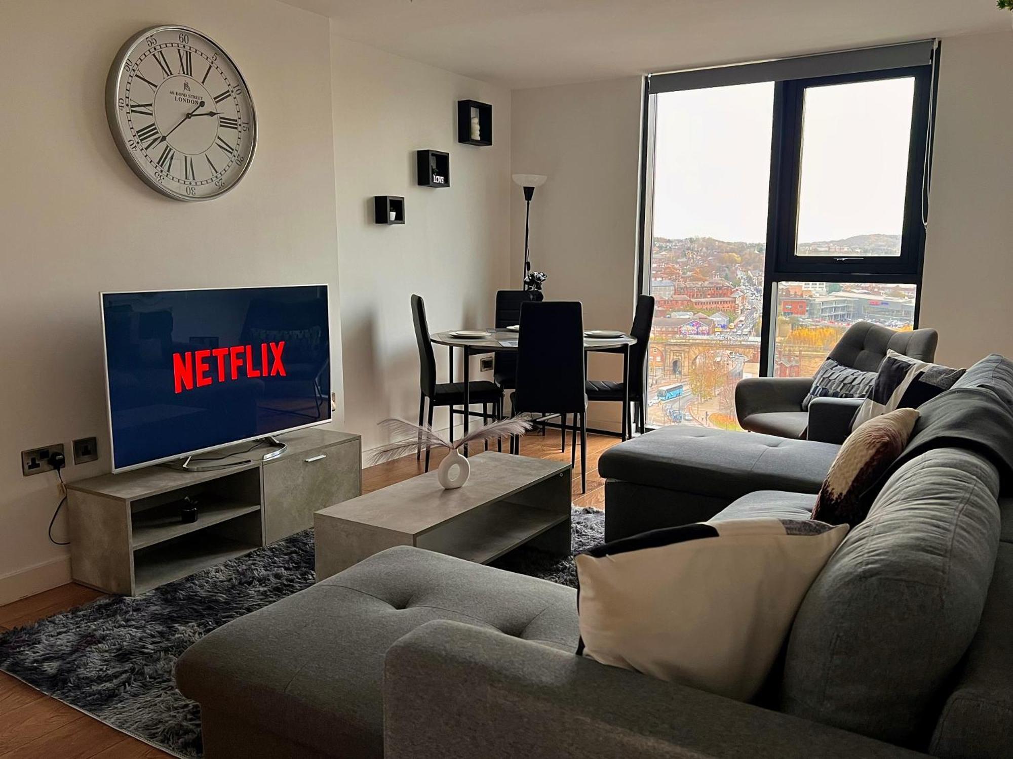 Penthouse Gem, Central, Scenic Views, Stylish, Modern, City Centre 2Br Sheffield Eksteriør bilde