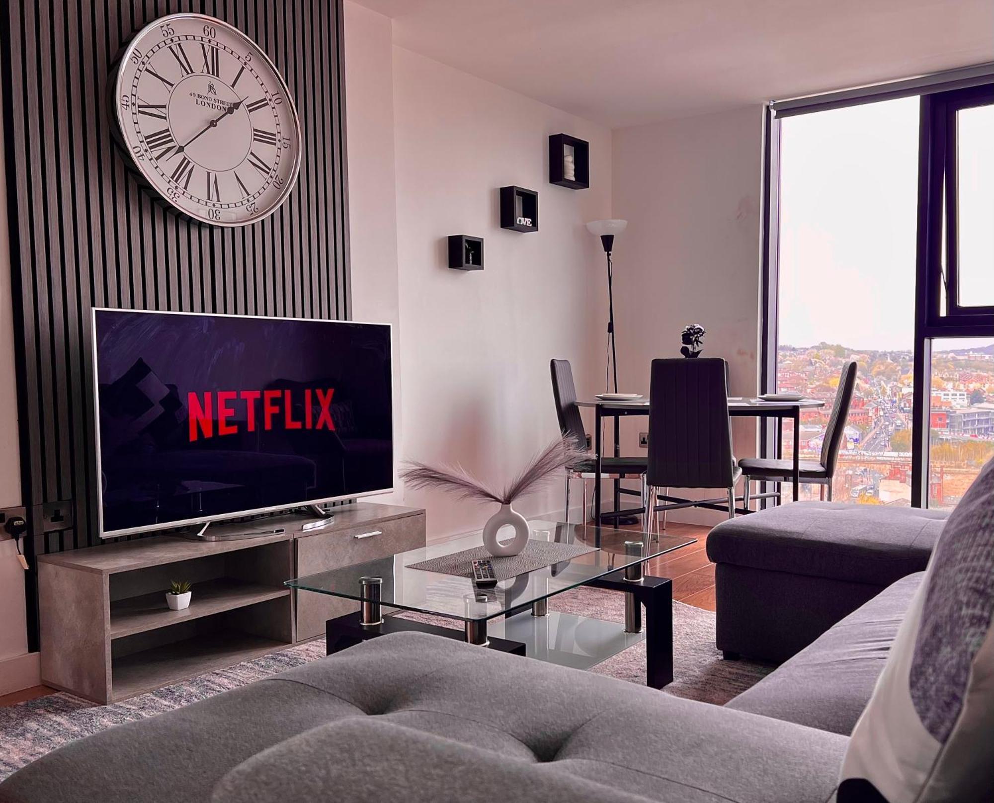 Penthouse Gem, Central, Scenic Views, Stylish, Modern, City Centre 2Br Sheffield Eksteriør bilde